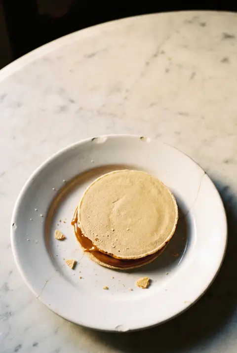 A oblea on a white plate